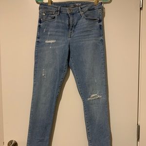 LIGHTLY DISTRESSED SKINNY BLUE JEANS 👖